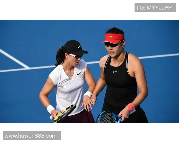 赛后复盘:北京网球队与杭州网球队的团队协作与战术分析 赛后复盘:北京网球队与杭州网球队的团队协作与战术分析